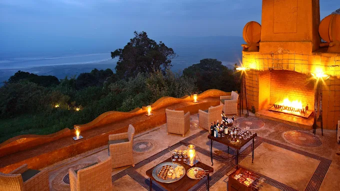 Private Bush Dining Must Match the Camp and Group Size