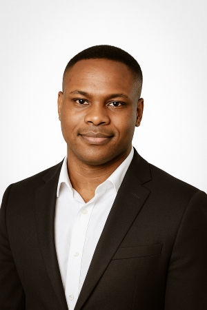 Denice Alex - Luxury Safari Expert