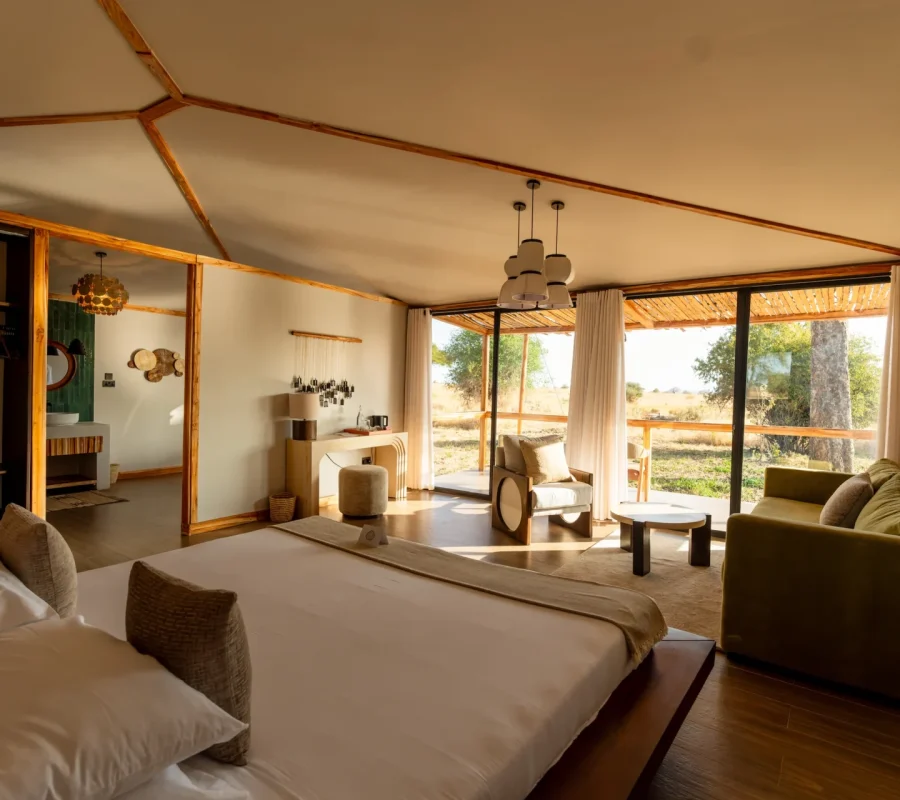 Spacious luxury safari suite in Tanzania