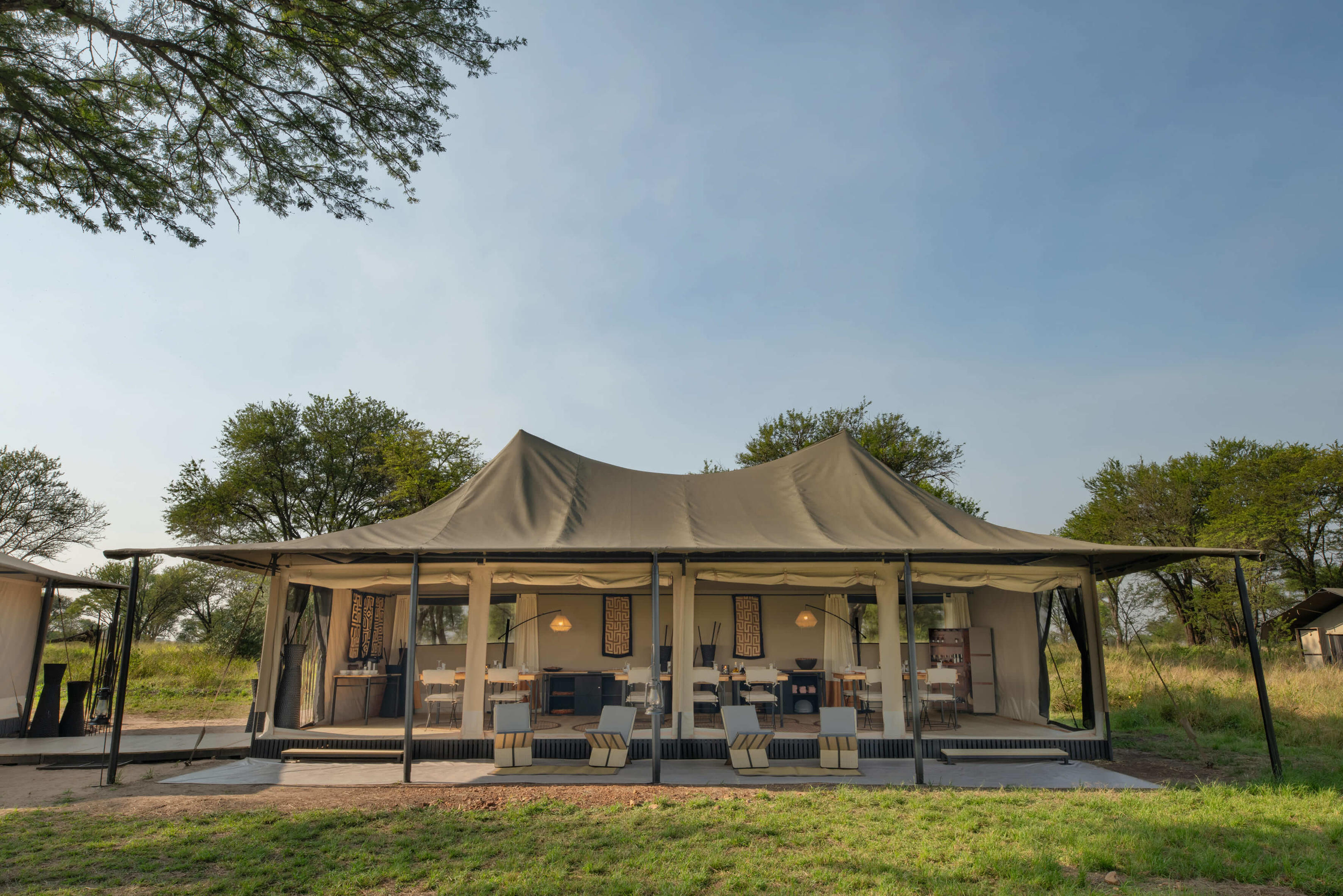 Luxury Tanzania honeymoon safari in Serengeti and Ngorongoro